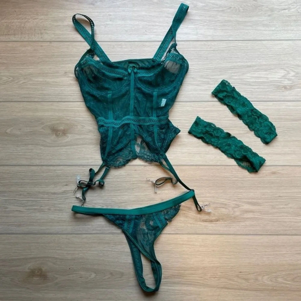 Emerald Green Lace Bustier Lingerie Set with Garter Straps and Thong Size M